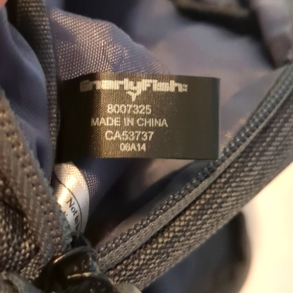 17 Inch Laptop Bag by Gnarlyfish - Picture 11 of 11